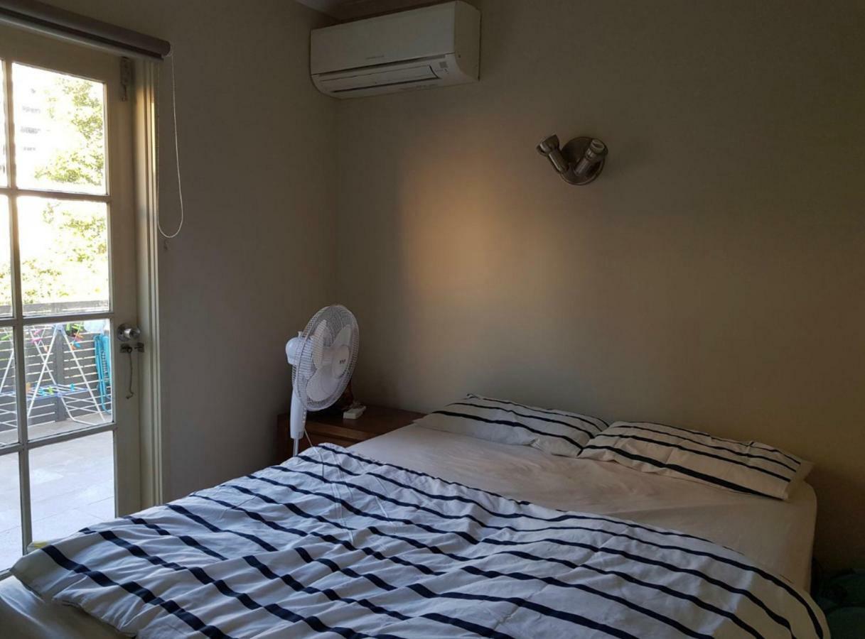 Coventry Gardens Apartment - Melbourne — Photos 3